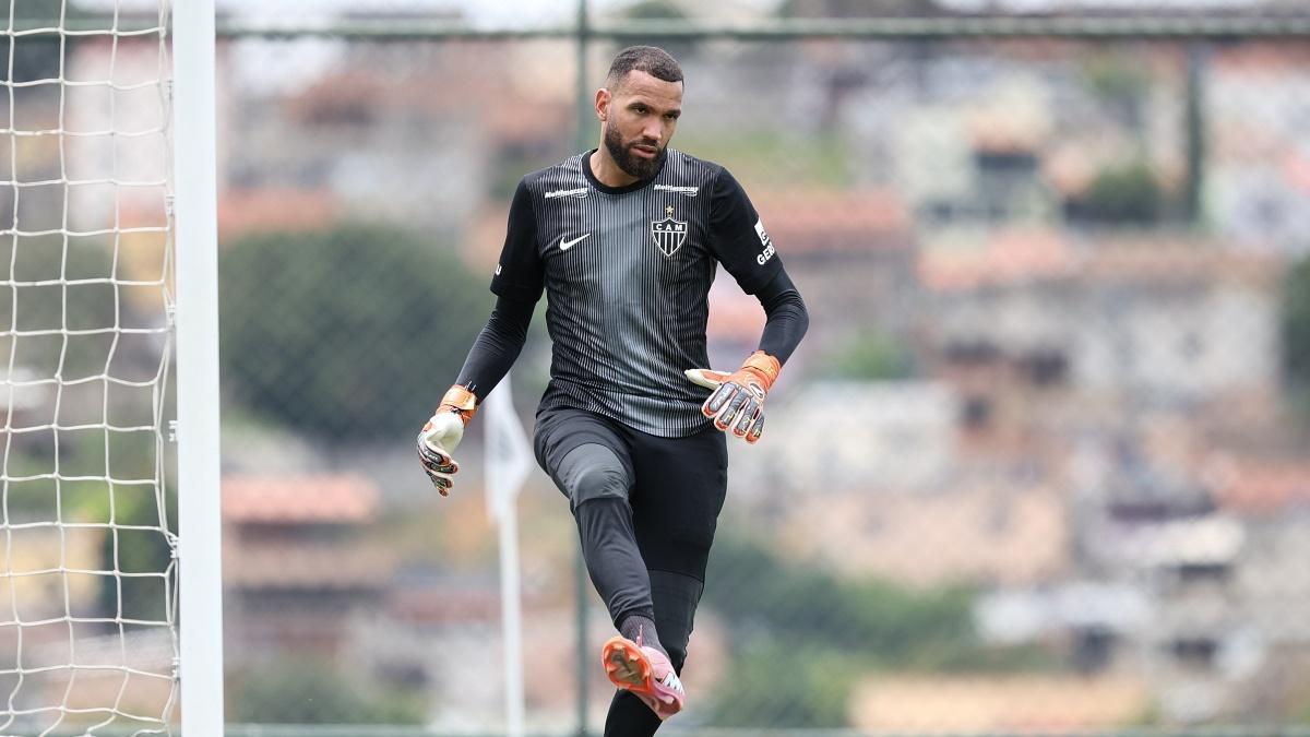 Goleiro Everson se recupera de cirurgia e reforça Atlético-MG contra o Flamengo